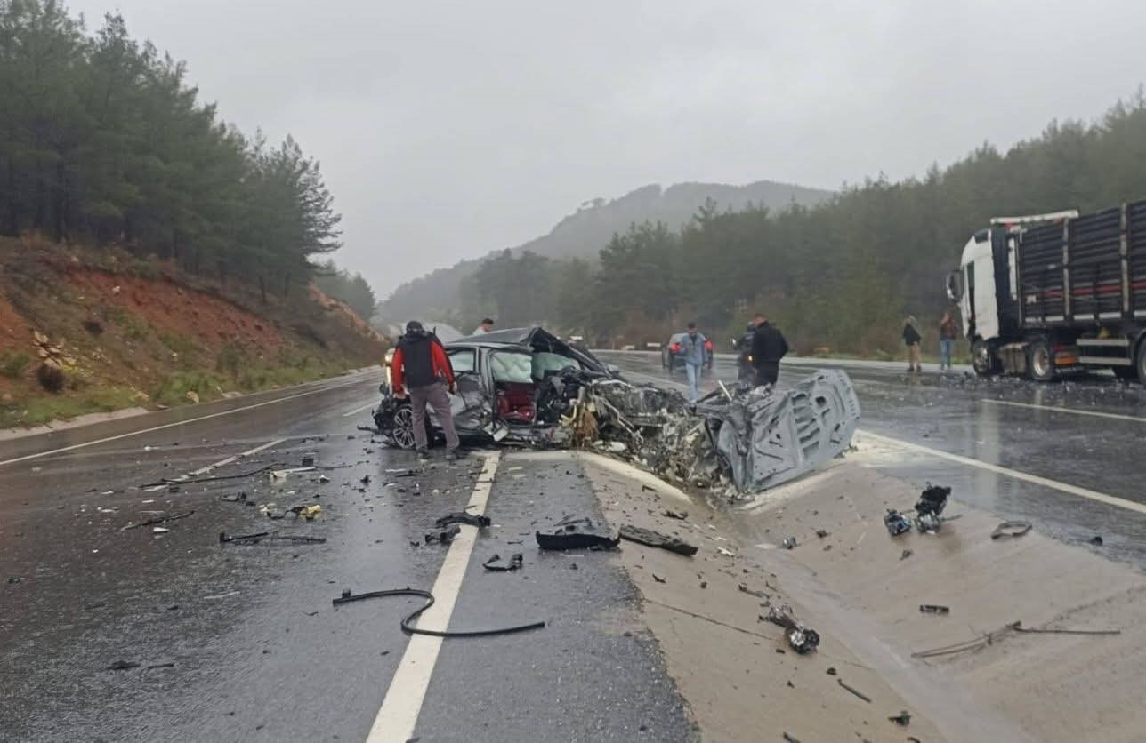 Yatağan-Milas Karayolu’nda kaza: 3 yaralı